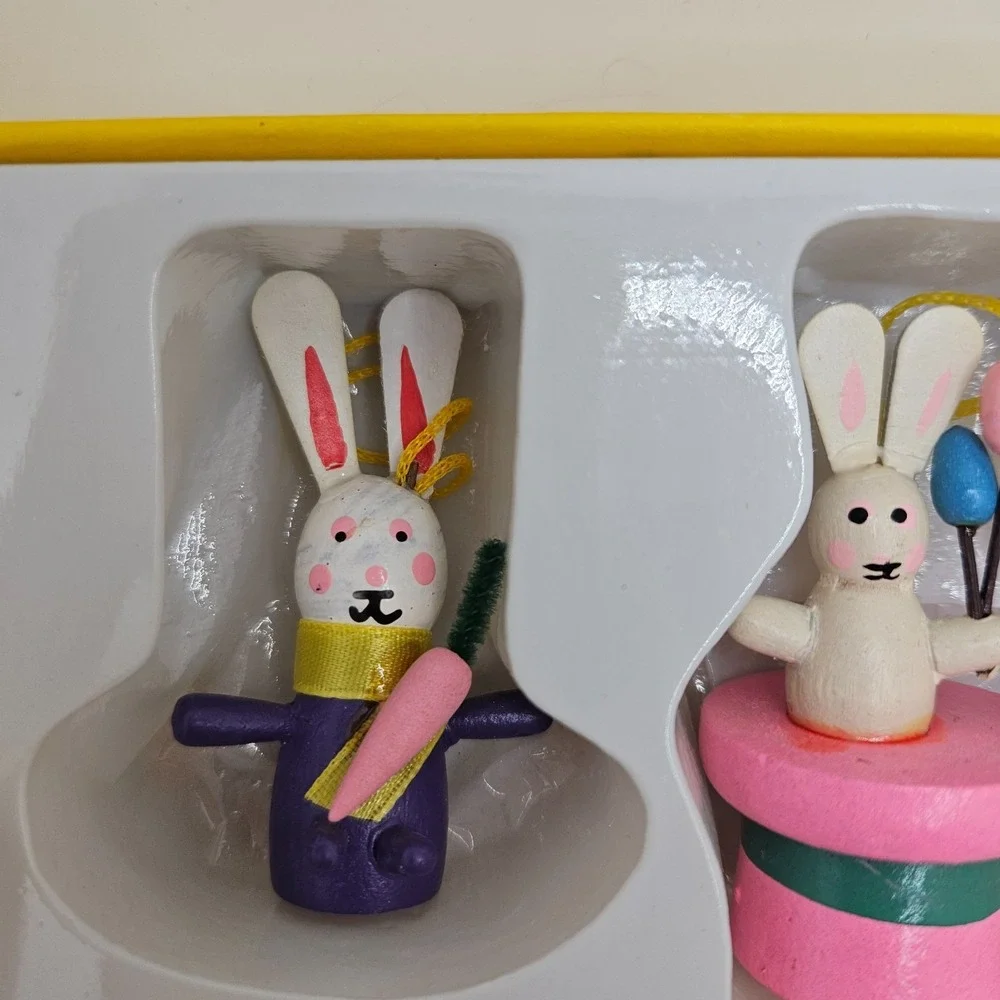 Vintage Wooden Easter Ornament Set 17 Pc Bunny Egg Bird Spring Decor Box